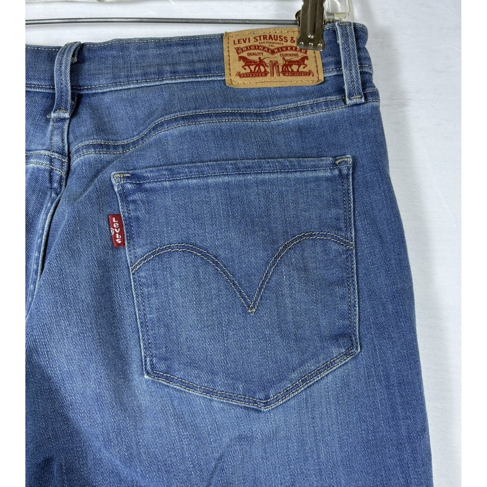 Levis womens light denim stretch rolled cuff 31 waist NWOT